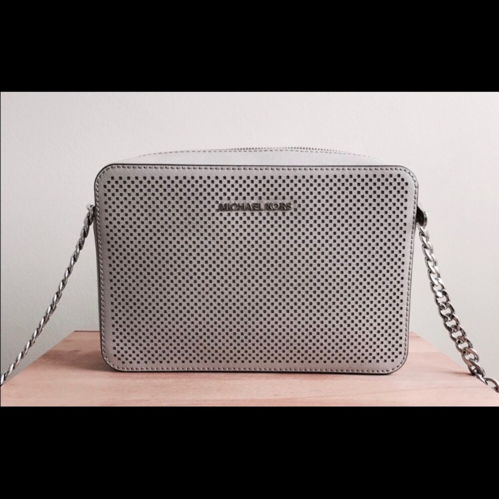 Michael kors jet set crossbody bag